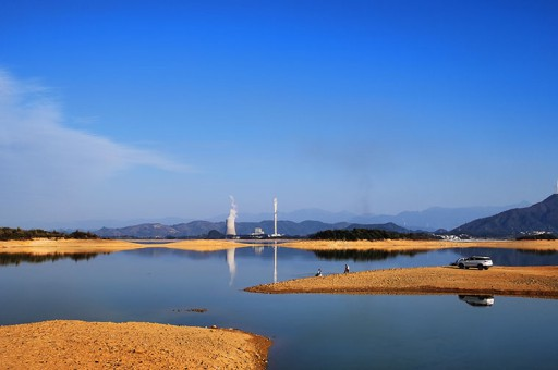 内马尔晒与多纳鲁马聊天记录(巴黎天才球星庆康复，与多纳鲁马亲密交谈)